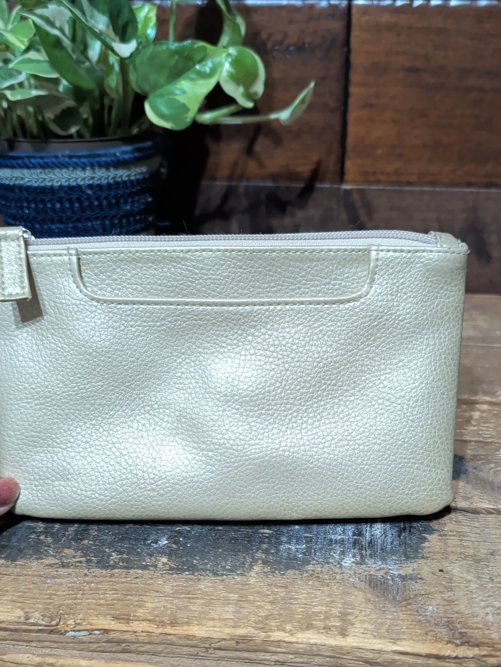 No Brand Tag Gold Women's Multi-Zip Wristlet Pouch